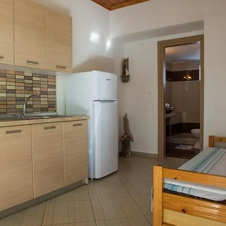 Apartment Dreams Toroni